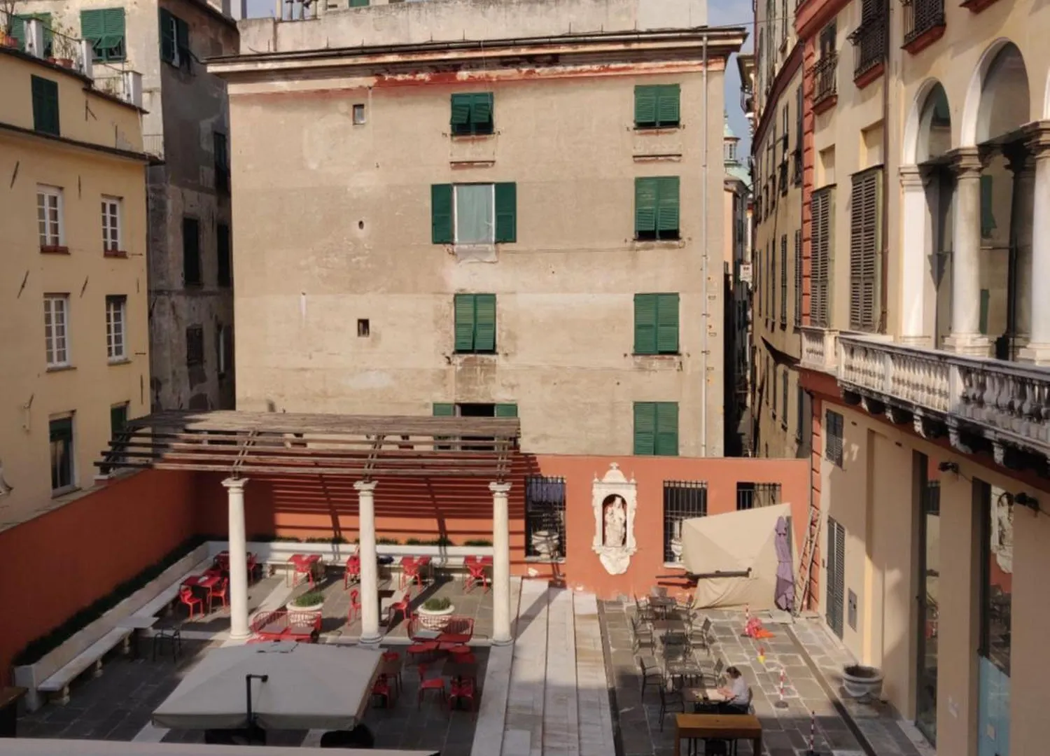 Una finestra speciale su Palazzo Rosso. Monolocale Genova Appartamento