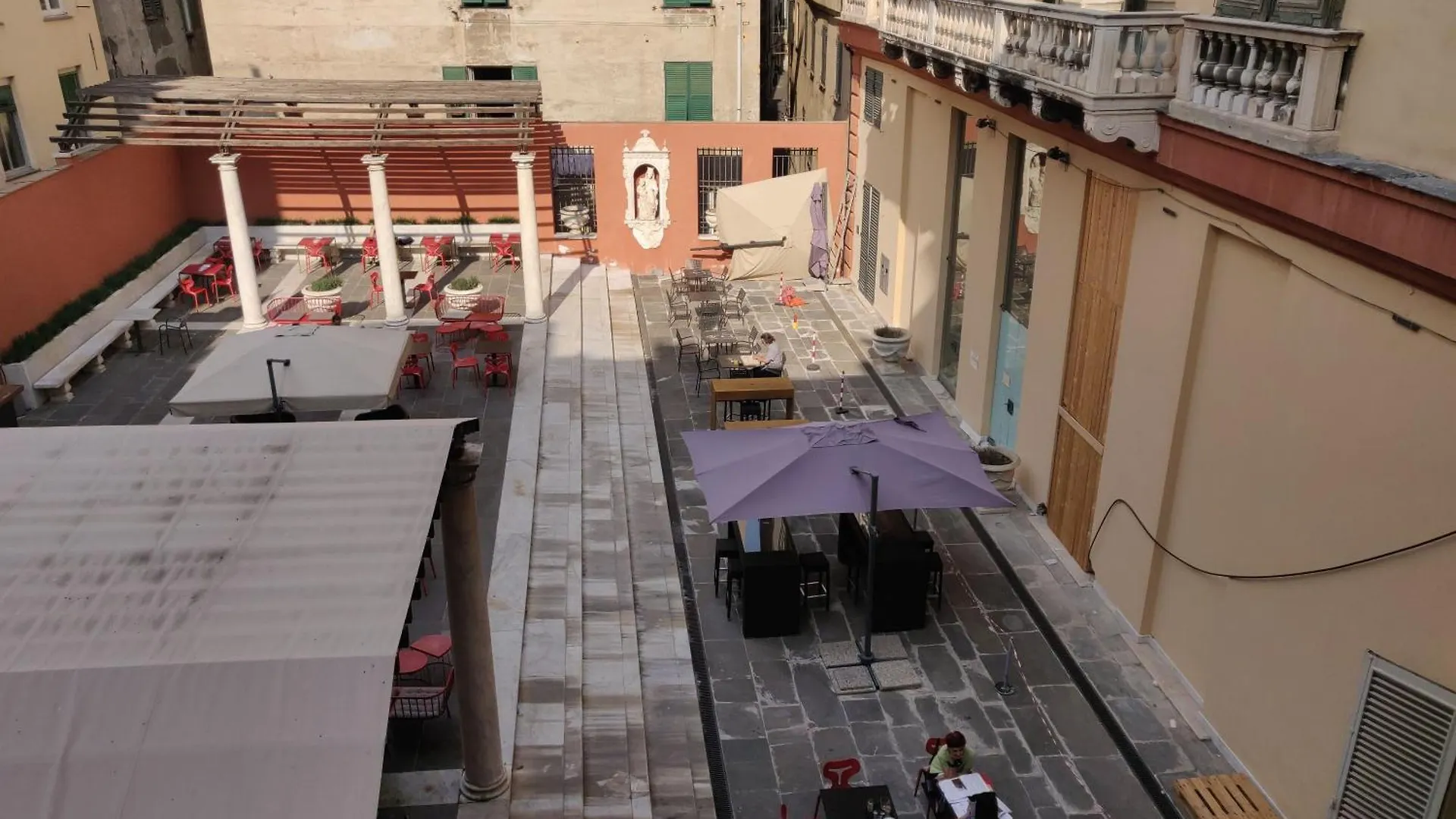 Una Finestra Speciale Su Palazzo Rosso. Monolocale Genoa Italy